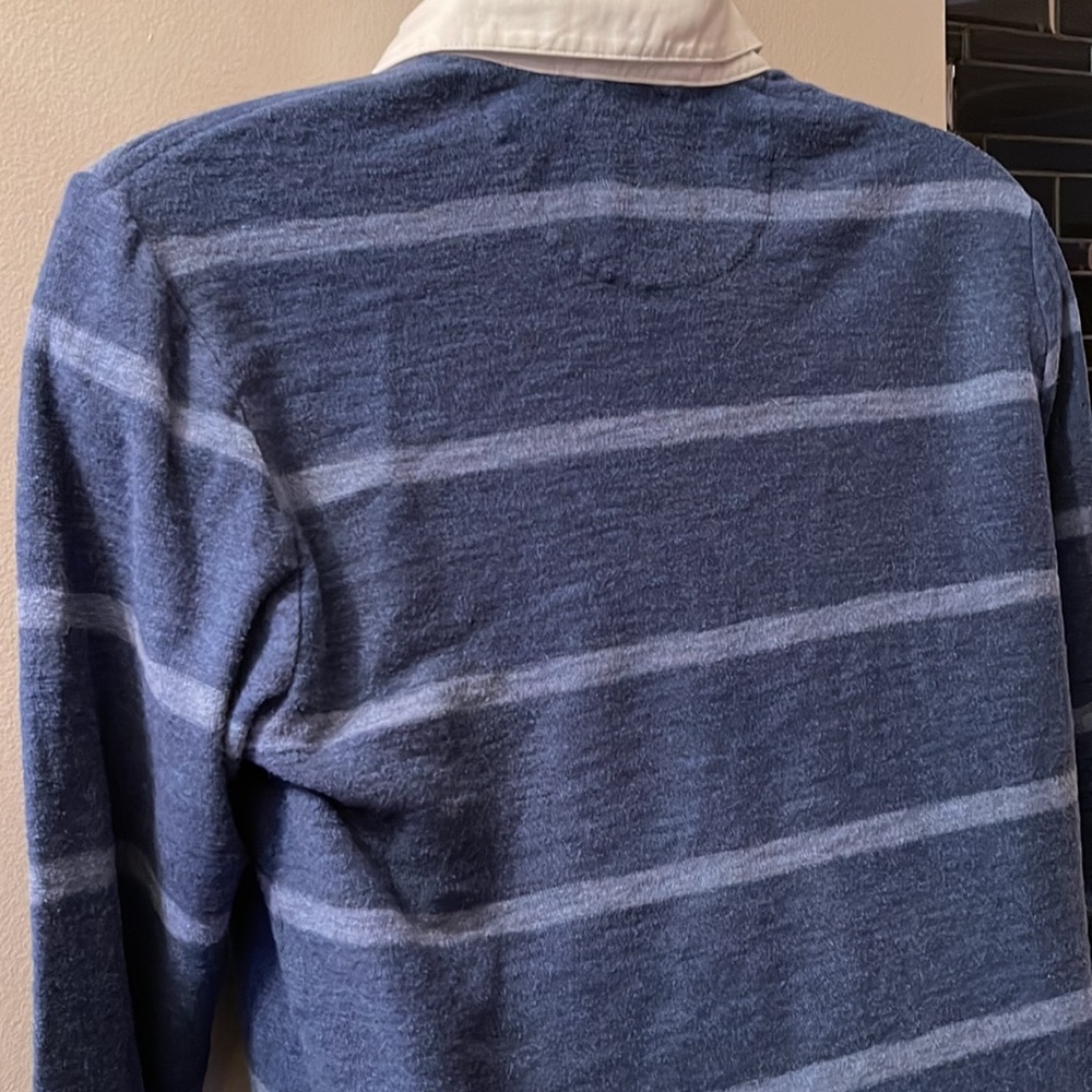 VINEYARD VINES Apollo (long sleeve). Size Small - Picture 8 of 10